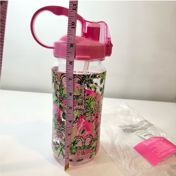 Lilly Pulitzer 1.5 Liter Water Bottle Mandevilla Baby Always Worth It - Picture 8 of 9